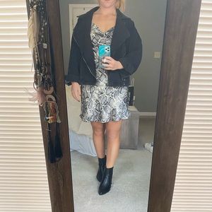 Snake print cowl neck dress!